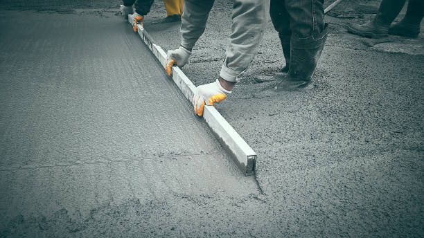 Best Concrete Driveway Installation  in Linden, CA